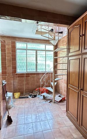 Casa à venda com 100m², 4 quartos e 1 vagaÁrea comum