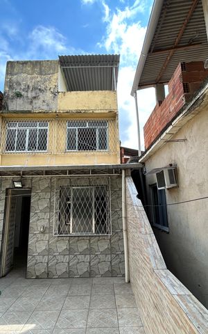 Casa à venda com 100m², 4 quartos e 1 vagaFachada