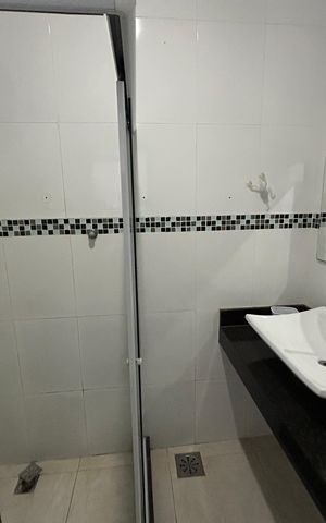 Casa à venda com 100m², 4 quartos e 1 vagaBanheiro 2