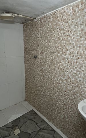 Casa à venda com 100m², 4 quartos e 1 vagaBanheiro 1
