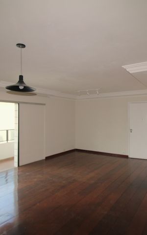 Apartamento à venda com 164m², 3 quartos e 4 vagasSala