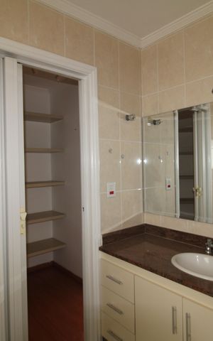 Apartamento à venda com 164m², 3 quartos e 4 vagasQuarto 1 - Banheiro