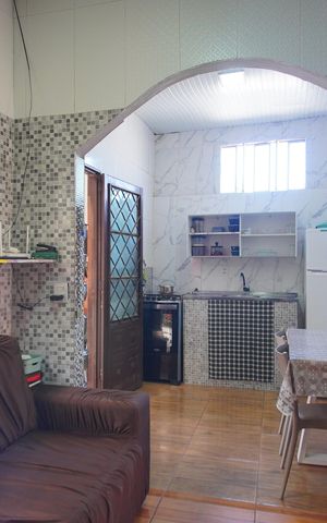 Casa à venda com 137m², 3 quartos e 2 vagasSala
