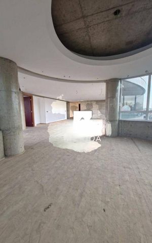 Apartamento à venda com 380m², 4 quartos e 6 vagas