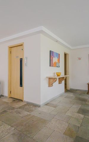 Apartamento à venda com 94m², 3 quartos e 1 vagaHall social