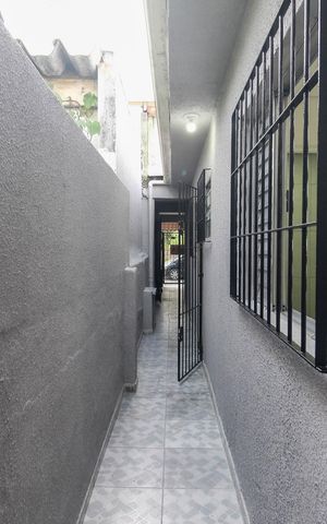 Casa à venda com 108m², 2 quartos e 1 vaga Casa à venda com 108m², 2 quartos e 1 vagaCorredor Externo