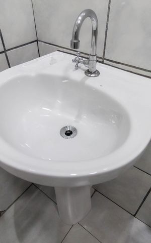 Casa à venda com 108m², 2 quartos e 1 vaga Casa à venda com 108m², 2 quartos e 1 vagaBanheiro Social