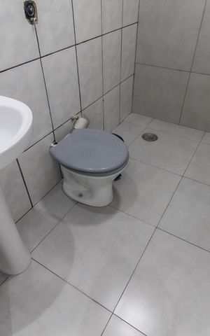 Casa à venda com 108m², 2 quartos e 1 vaga Casa à venda com 108m², 2 quartos e 1 vagaBanheiro Social