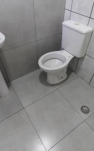 Casa à venda com 108m², 2 quartos e 1 vaga Casa à venda com 108m², 2 quartos e 1 vagaBanheiro do Quarto 2 - Suíte