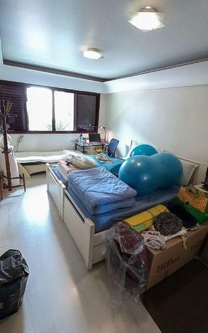 Apartamento à venda com 240m², 4 quartos e 2 vagas