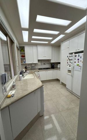 Apartamento à venda com 260m², 4 quartos e 4 vagas
