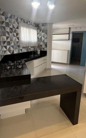 Apartamento à venda com 191m², 4 quartos e 6 vagas