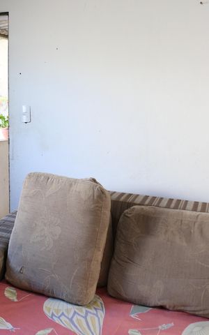 Casa à venda com 360m², 2 quartos e 2 vagasSala