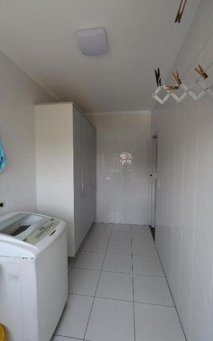 Casa à venda com 250m², 3 quartos e 6 vagas