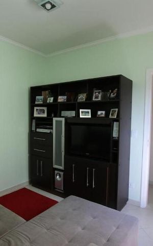 Casa à venda com 250m², 3 quartos e 6 vagas