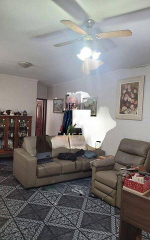 Casa à venda com 158m², 3 quartos e 2 vagas