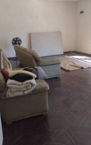 Casa à venda com 210m², 4 quartos e 2 vagas