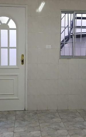 Casa à venda com 173m², 2 quartos e 2 vagas