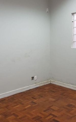 Casa à venda com 173m², 2 quartos e 2 vagas