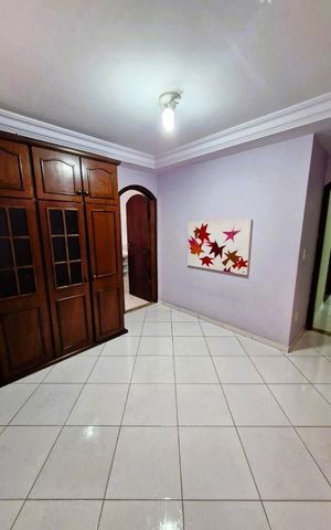 Casa à venda com 208m², 4 quartos e 4 vagas