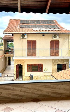 Casa à venda com 392m², 3 quartos e 7 vagas Casa à venda com 392m², 3 quartos e 7 vagasÁrea comum