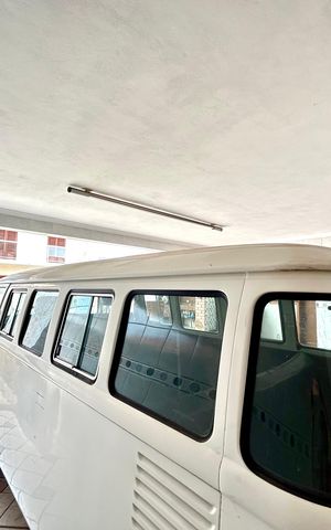 Casa à venda com 392m², 3 quartos e 7 vagas Casa à venda com 392m², 3 quartos e 7 vagasQuintal / Garagem