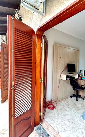Casa à venda com 392m², 3 quartos e 7 vagas Casa à venda com 392m², 3 quartos e 7 vagasVaranda do quarto 1