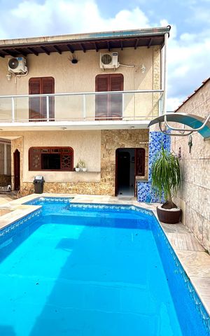 Casa à venda com 392m², 3 quartos e 7 vagas Casa à venda com 392m², 3 quartos e 7 vagasPiscina