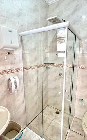 Casa à venda com 392m², 3 quartos e 7 vagas Casa à venda com 392m², 3 quartos e 7 vagasBanheiro 2