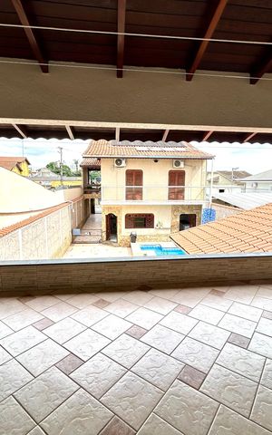 Casa à venda com 392m², 3 quartos e 7 vagas Casa à venda com 392m², 3 quartos e 7 vagasÁrea comum