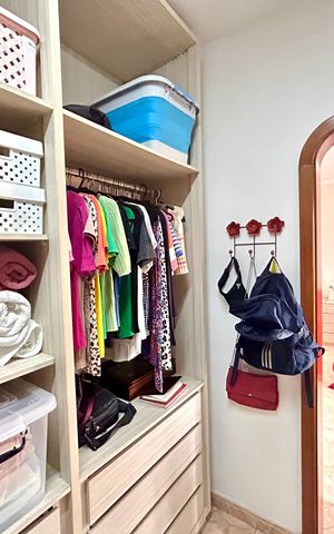 Casa à venda com 392m², 3 quartos e 7 vagas Casa à venda com 392m², 3 quartos e 7 vagasCloset da suíte