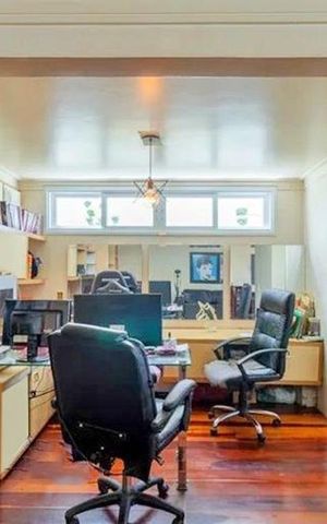 Casa à venda com 384m², 3 quartos e 5 vagas