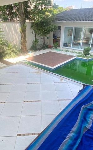 Casa à venda com 384m², 3 quartos e 5 vagas