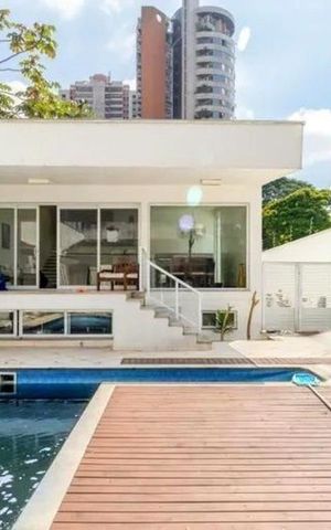 Casa à venda com 384m², 3 quartos e 5 vagas