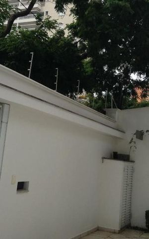 Casa à venda com 384m², 3 quartos e 5 vagas