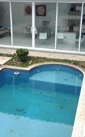 Casa à venda com 384m², 3 quartos e 5 vagas