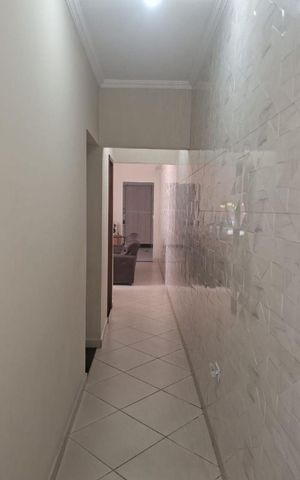 Casa à venda com 199m², 2 quartos e 3 vagas