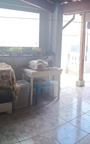Casa à venda com 199m², 2 quartos e 3 vagas