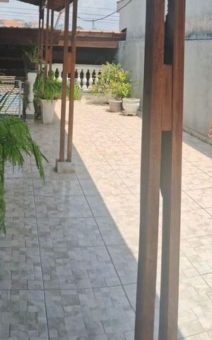 Casa à venda com 199m², 2 quartos e 3 vagas