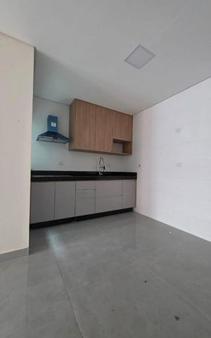Casa à venda com 140m², 3 quartos e 2 vagas