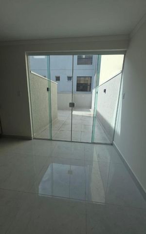 Casa à venda com 140m², 3 quartos e 2 vagas