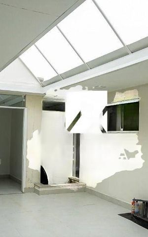 Casa à venda com 240m², 8 quartos e 3 vagas