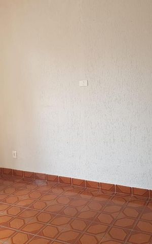 Casa à venda com 113m², 2 quartos e 2 vagas