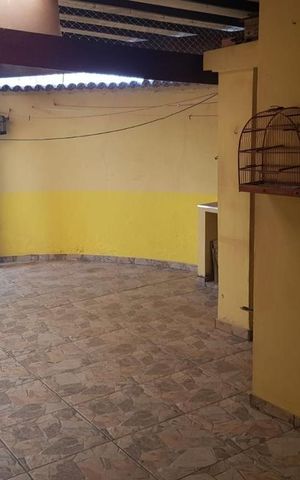 Casa à venda com 113m², 2 quartos e 2 vagas
