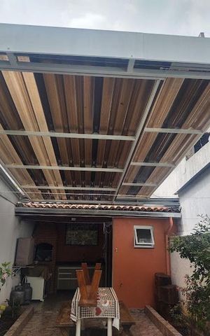 Casa à venda com 250m², 3 quartos e 5 vagas