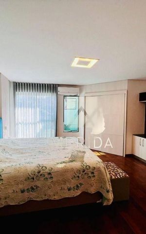 Casa à venda com 221m², 4 quartos e 3 vagas