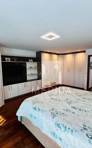 Casa à venda com 221m², 4 quartos e 3 vagas