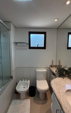 Apartamento à venda com 168m², 3 quartos e 3 vagasBanheiro da Suíte