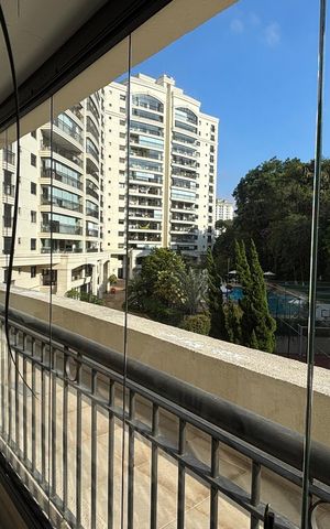 Apartamento à venda com 168m², 3 quartos e 3 vagasSala - Sala de Jantar Varanda