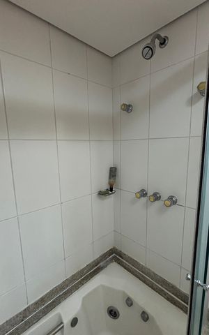 Apartamento à venda com 168m², 3 quartos e 3 vagasBanheiro da Suíte